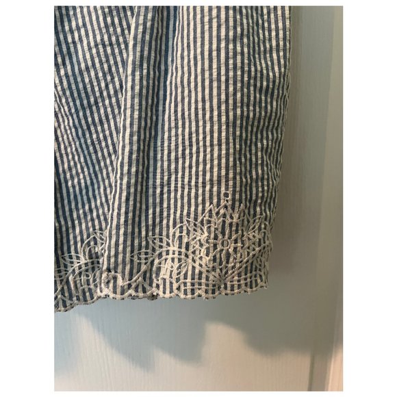 Urban Outfitters blue and white romper with lace print detail - Picture 4 of 5